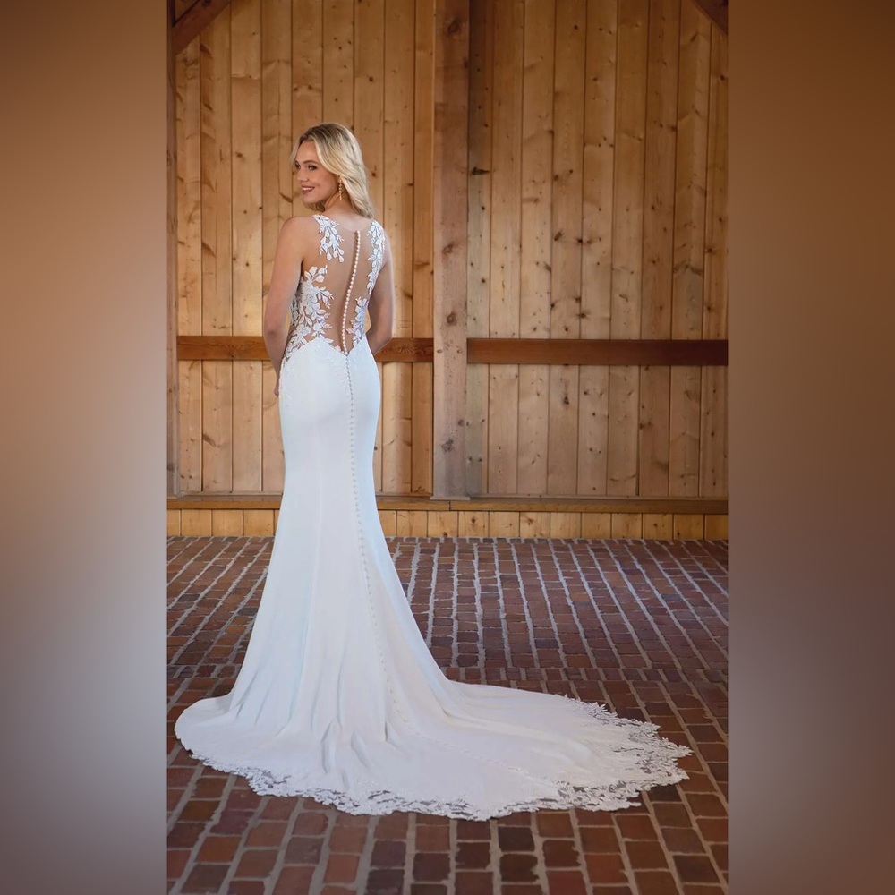 Essence of Australia wedding gown